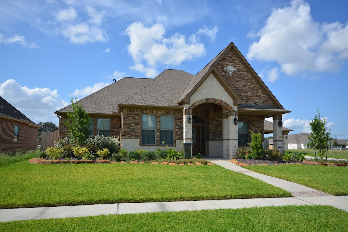 Warranty-backed roofing in Cypress