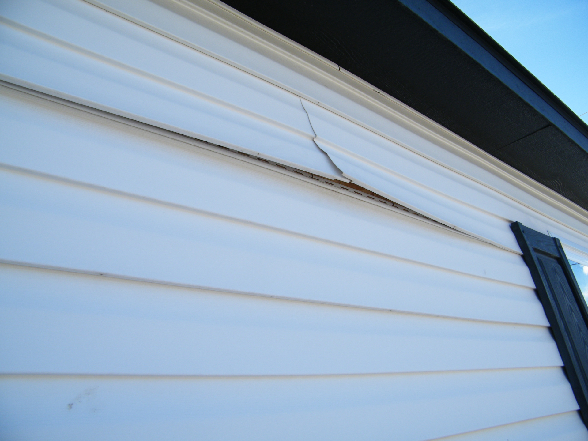 Damaged Siding Does More Harm Than You Think