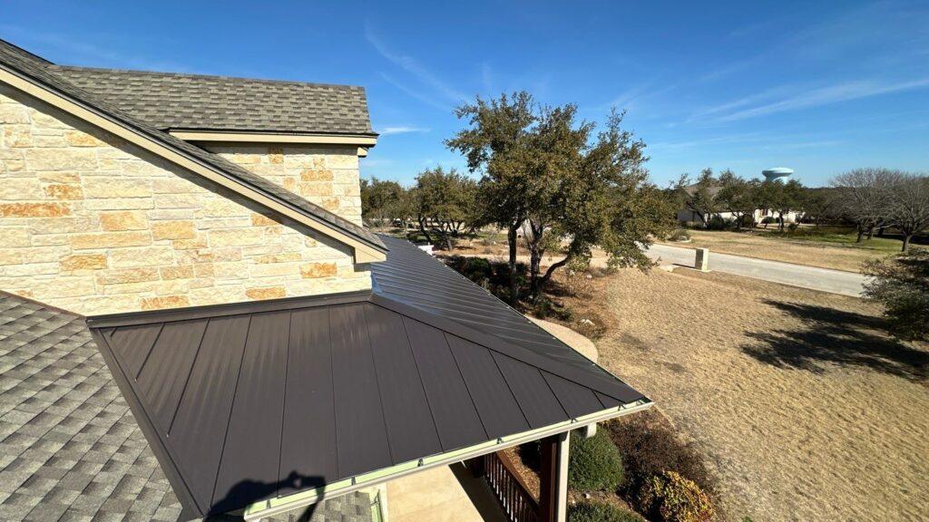 A photo of a metal roofd in Round Rock Texas.
